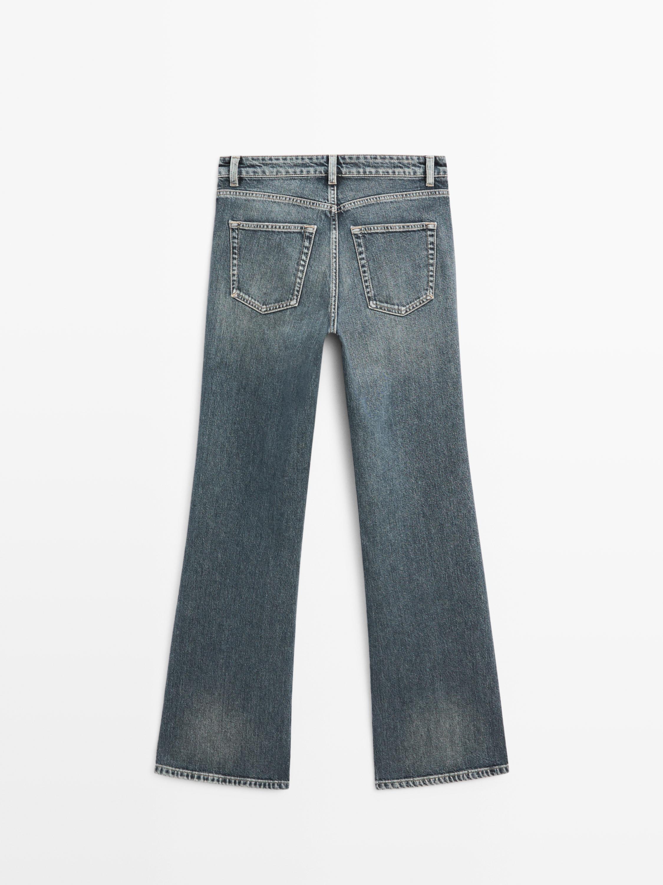 Mid-rise straight-leg flare fit jeans